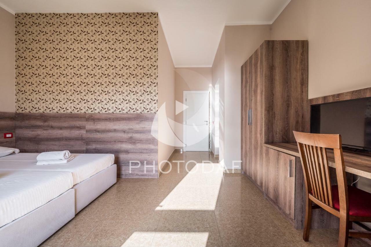 Inn Hotel Škalngur Eksteriør billede